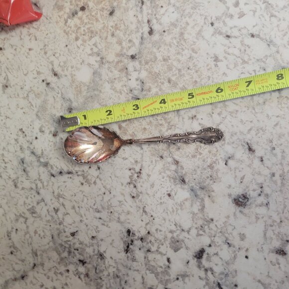 Vintage Community Silverplated Ornate Floral Sugar Spoon 5 Inches Long - Picture 5 of 5